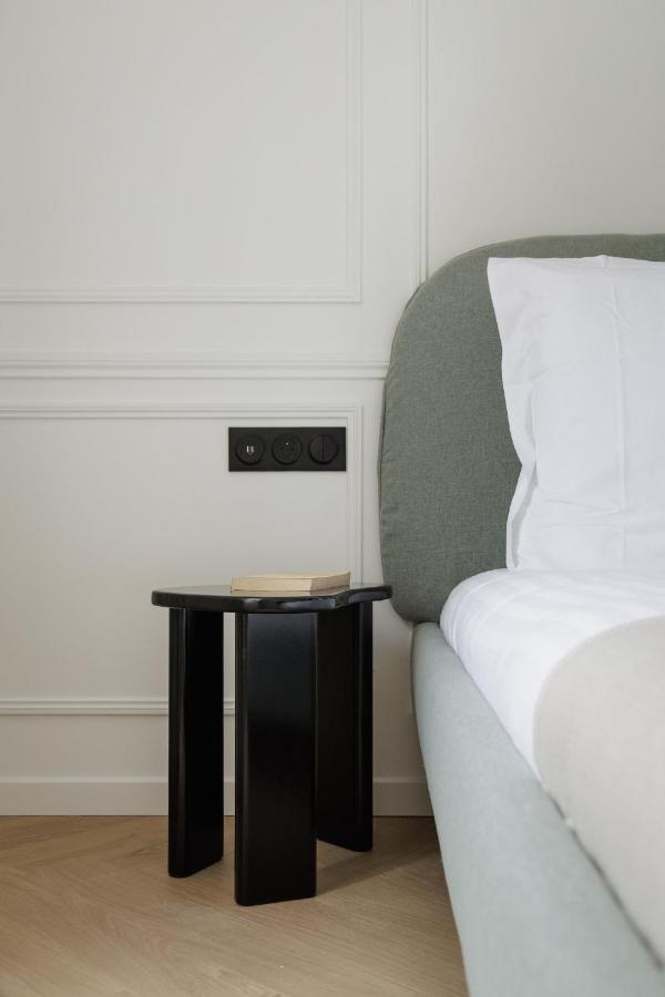 Poetic Stay - Champs Elysees ปารีส ภายนอก รูปภาพ