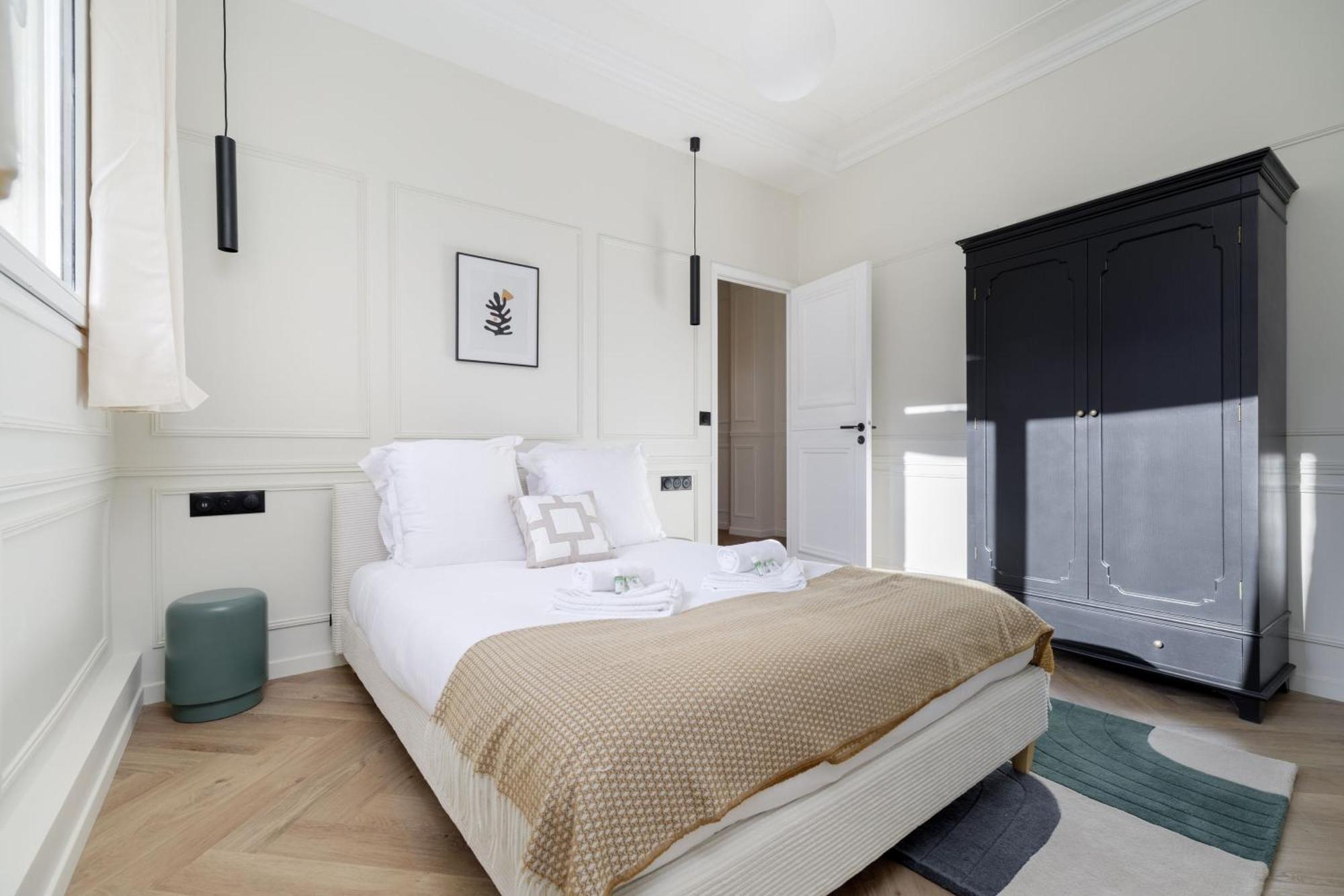 Poetic Stay - Champs Elysees ปารีส ภายนอก รูปภาพ